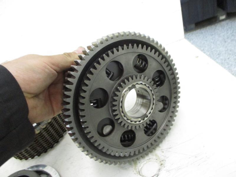 98 Suzuki GSXR 1100 W Clutch Inner Outer Basket 21200-40841 1998